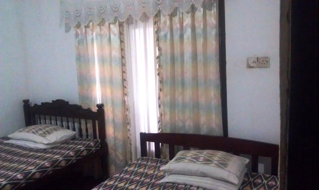 St. Andrews Hostel 努沃勒埃利耶 客房 照片